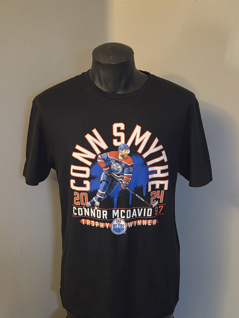 Title: Connor McDavid Edmonton Oilers Conn Smythe Winner T-Shirt Black Men's